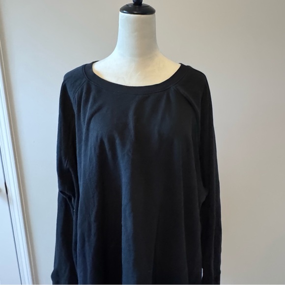 Torrid Size 6 Black Raglan Long Sleeve Tunic - Picture 2 of 8